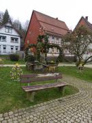 K640BG-717-Brunnen-im-osterlichen-Deko-06032024-1